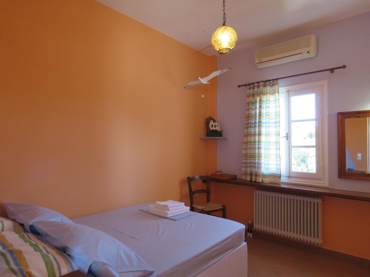 Korali Apartments Galissas Oda fotoğraf